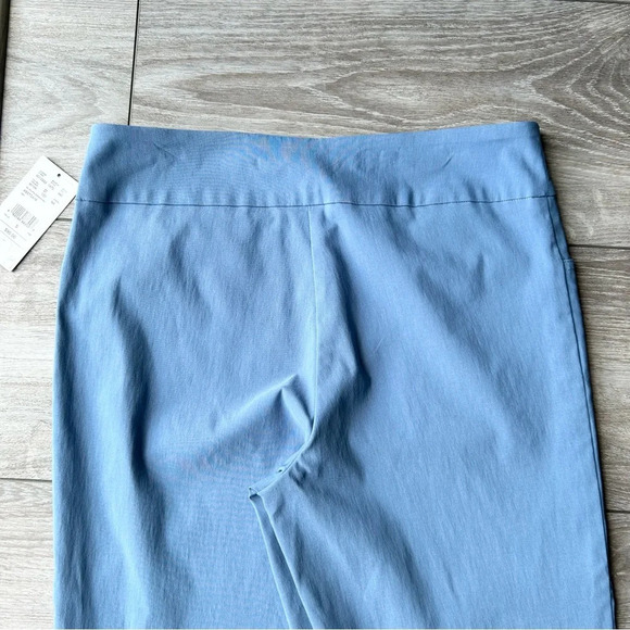 NWT Laura Carre Noir Blue Stretch Capris - Picture 11 of 13